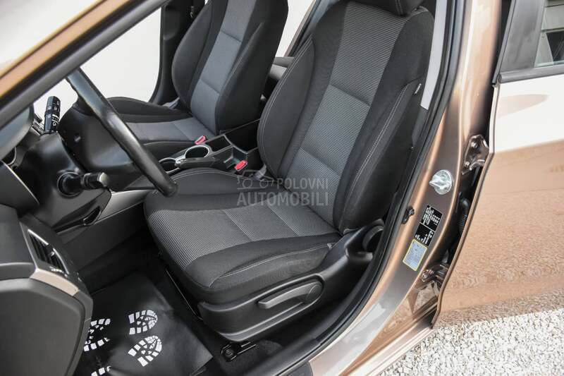 Hyundai i30 1.4 16V DOHC