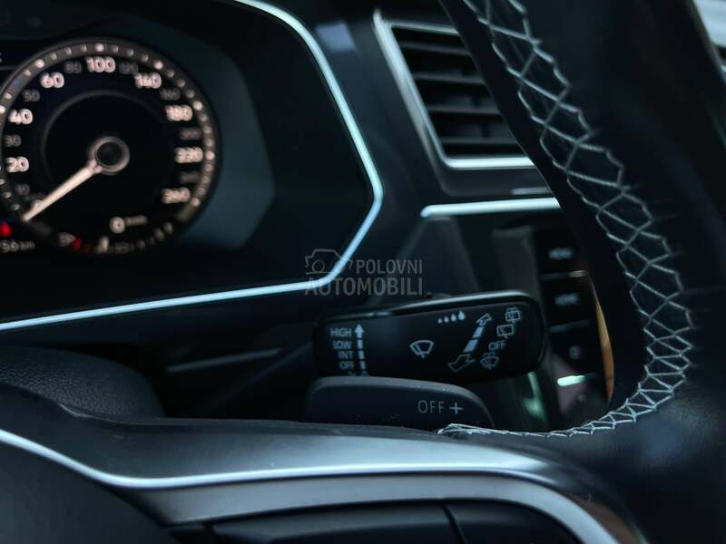 Volkswagen Tiguan R-LINE 4x4 DSG CH