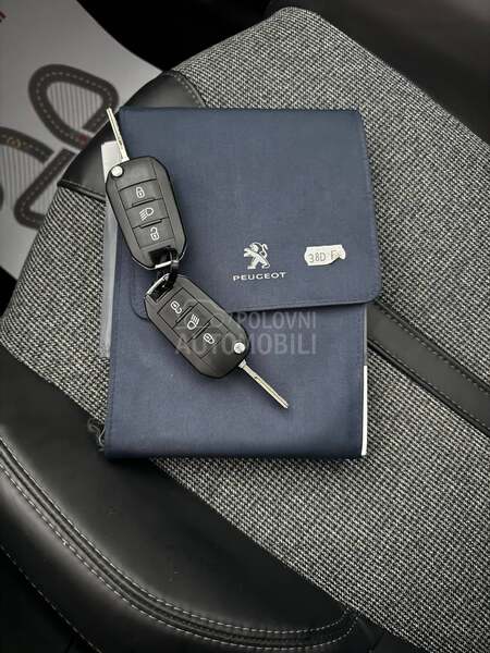Peugeot 3008 1.2T ALLURE CH