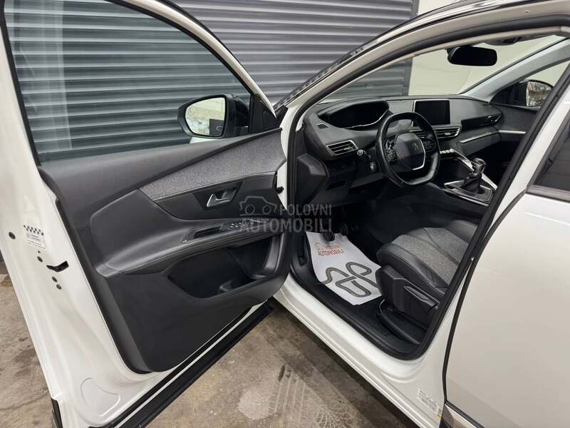 Peugeot 3008 1.2T ALLURE CH