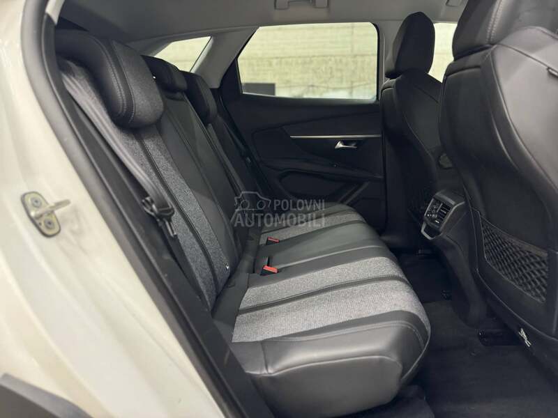 Peugeot 3008 1.2T ALLURE CH