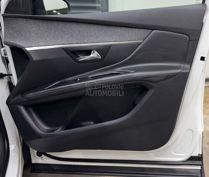 Peugeot 3008 1.2T ALLURE CH
