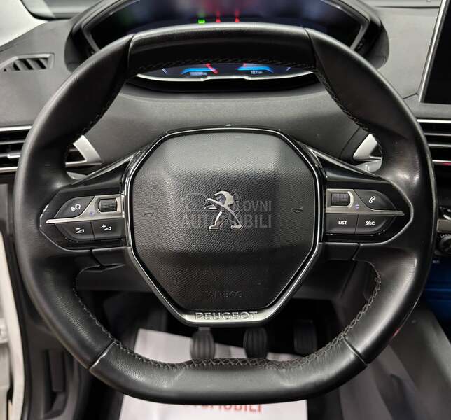 Peugeot 3008 1.2T ALLURE CH