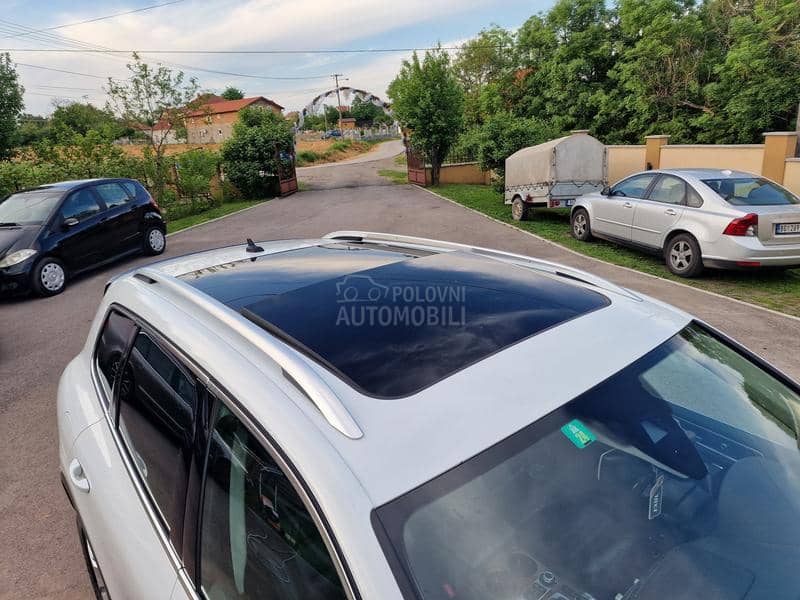 Volkswagen Touareg 3.0TDI DSG AIRMATIC