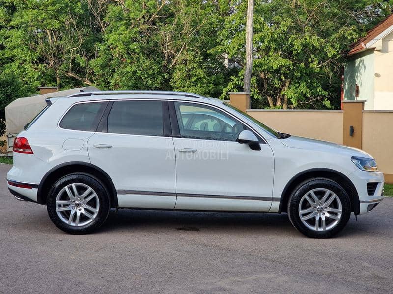 Volkswagen Touareg 3.0TDI DSG AIRMATIC