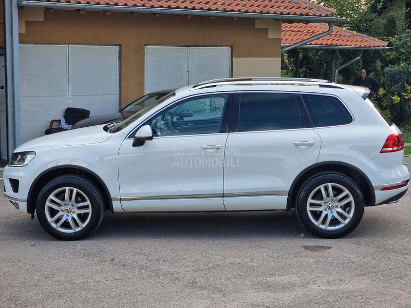Volkswagen Touareg 3.0TDI DSG AIRMATIC