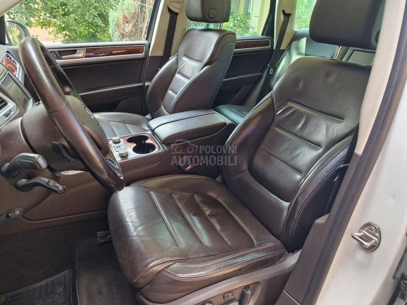 Volkswagen Touareg 3.0TDI DSG AIRMATIC