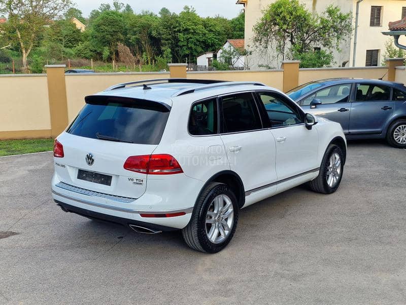 Volkswagen Touareg 3.0TDI DSG AIRMATIC