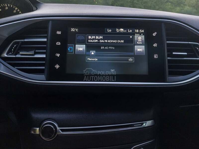 Peugeot 308 KAPARISAN