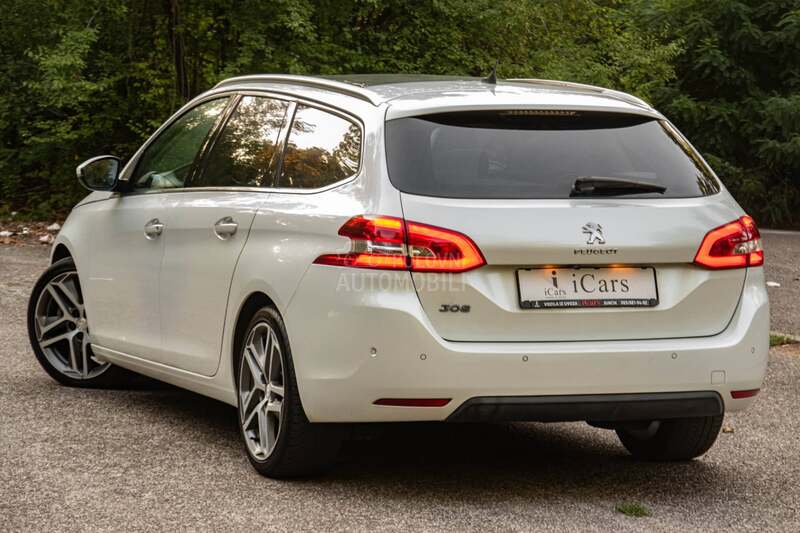 Peugeot 308 KAPARISAN