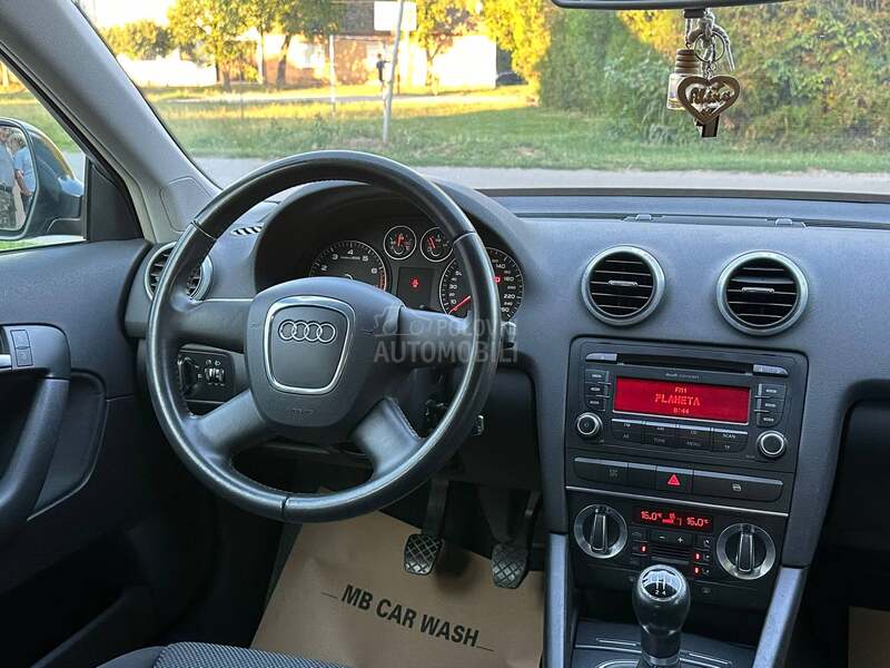 Audi A3 1.6