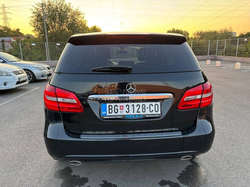 Mercedes Benz B 200 avantgarde pano
