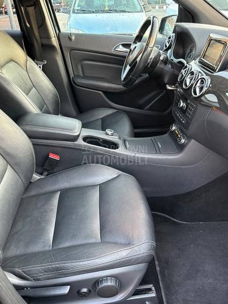 Mercedes Benz B 200 avantgarde pano