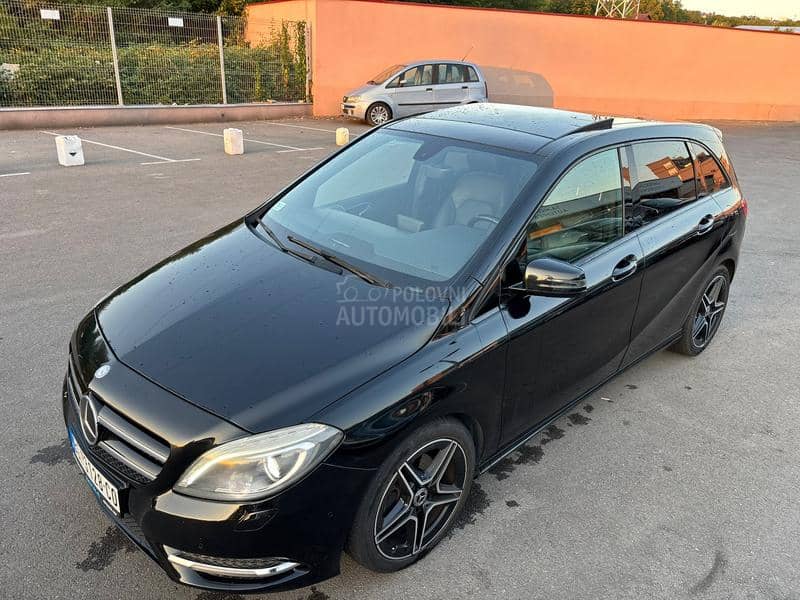 Mercedes Benz B 200 avantgarde pano