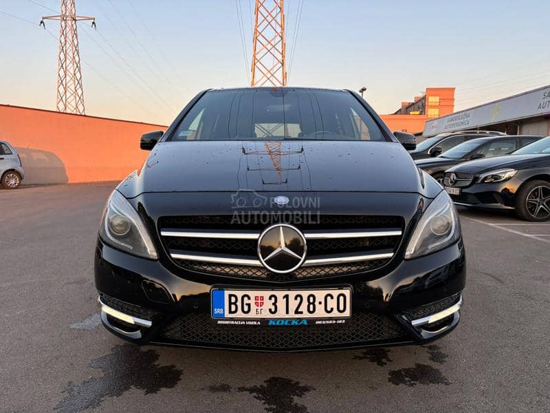 Mercedes Benz B 200 avantgarde pano