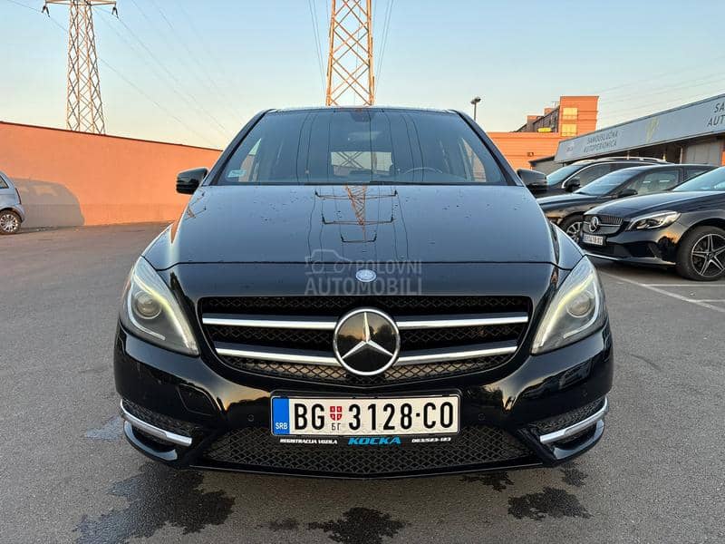 Mercedes Benz B 200 avantgarde pano
