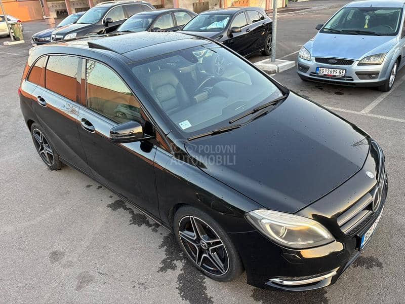 Mercedes Benz B 200 avantgarde pano