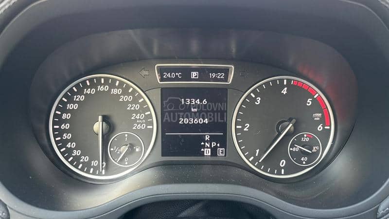 Mercedes Benz B 200 avantgarde pano