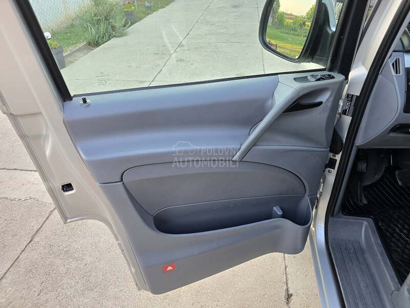 Mercedes Benz Vito 115CDI//KOMBINOVAN//