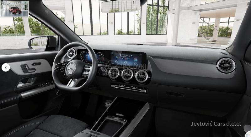 Mercedes Benz GLA 180 AMG