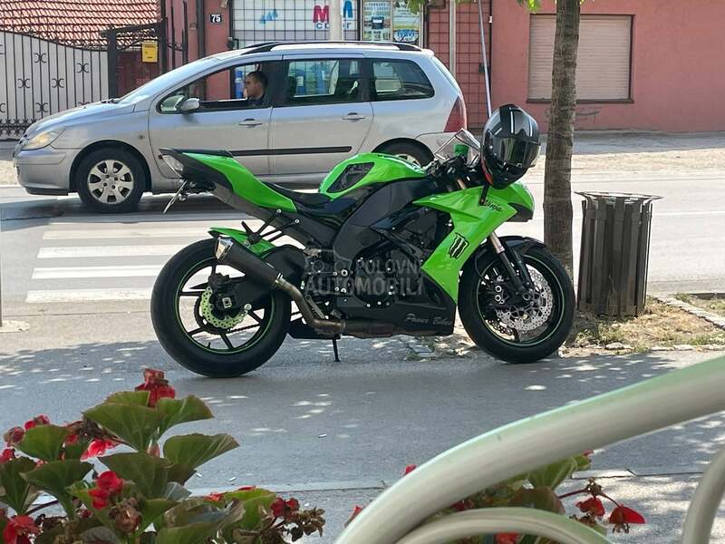Kawasaki ZX 10 r
