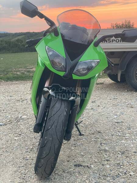 Kawasaki ZX 10 r