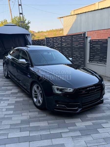 Audi S5 Quattro CH