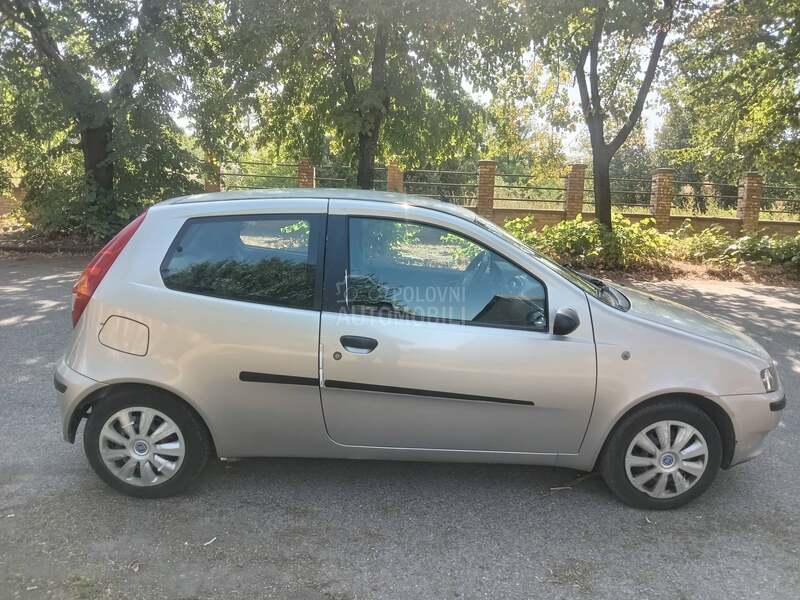 Fiat Punto 1,2b
