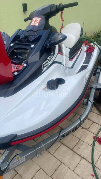 Yamaha Wave runer  26 sati
