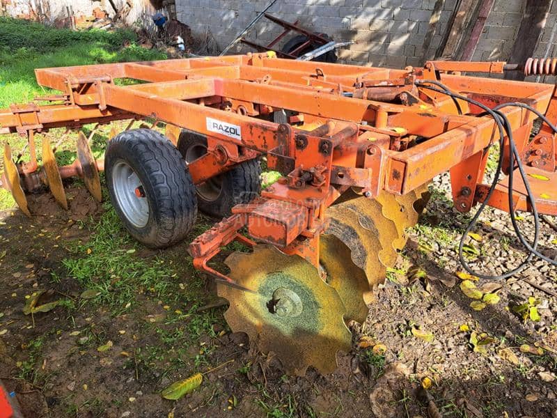 Rau Razol pinet jdb.