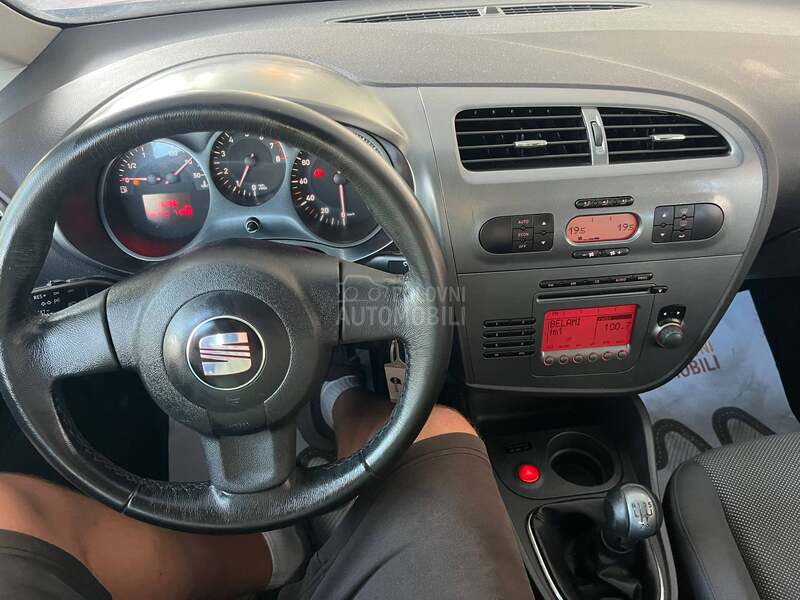 Seat Leon 1.6 MPI STIYLANCE CH