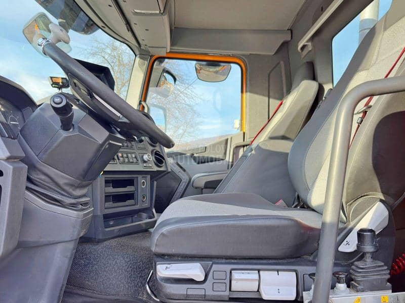 Renault C 460 8x4 TOPZUSTAND