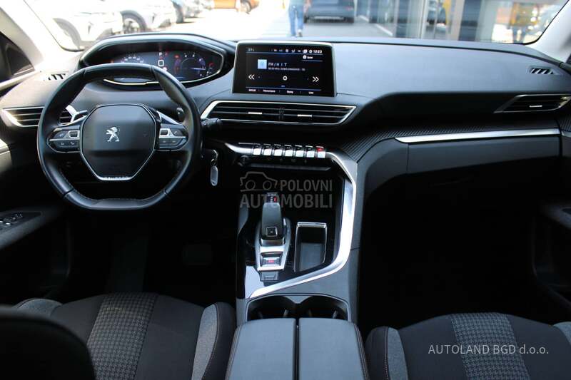 Peugeot 3008 1.5 HDI AUT