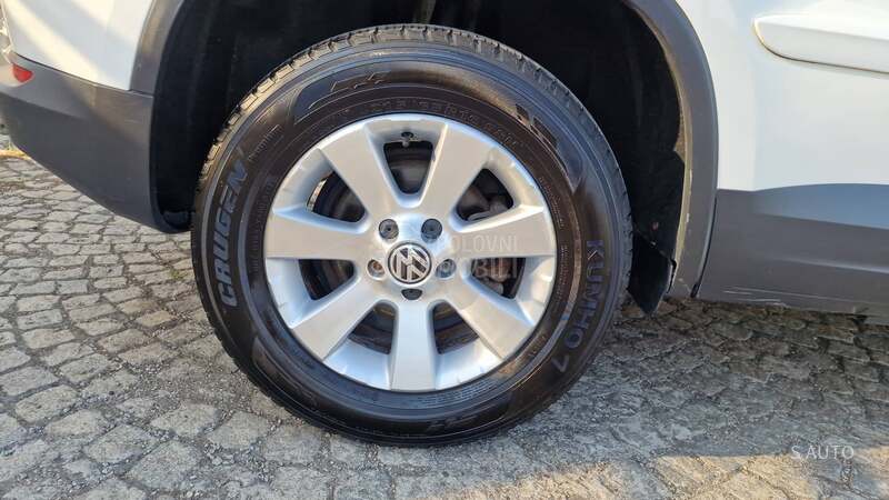 Volkswagen Tiguan ALL-TRACK/KREDlTl
