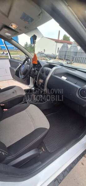 Dacia Duster 1.6 16v AMBIANCE