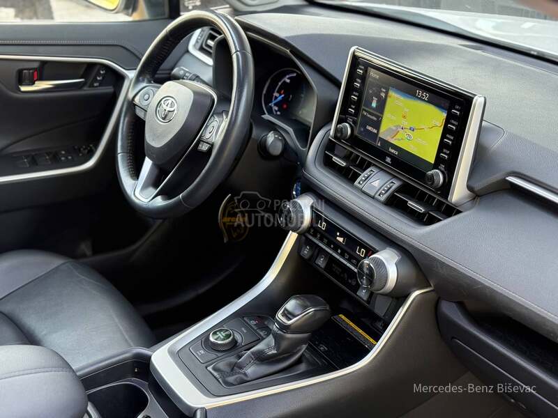 Toyota RAV 4 HYBRID