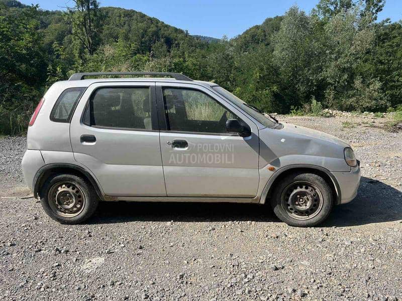 Suzuki Ignis 1.3b 2003. god. -  kompletan auto u delovima