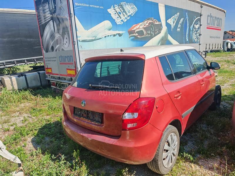 Škoda Fabia 1.2b 2008. god. -  kompletan auto u delovima