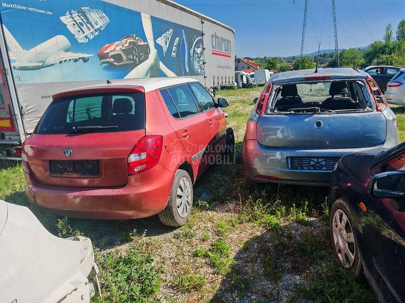 Škoda Fabia 1.2b 2008. god. -  kompletan auto u delovima