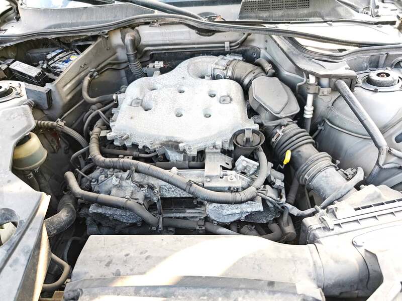 Infiniti FX35 3.5 v6 2007. god. -  kompletan auto u delovima