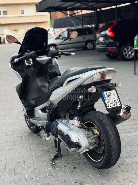 Gilera Nexus 500