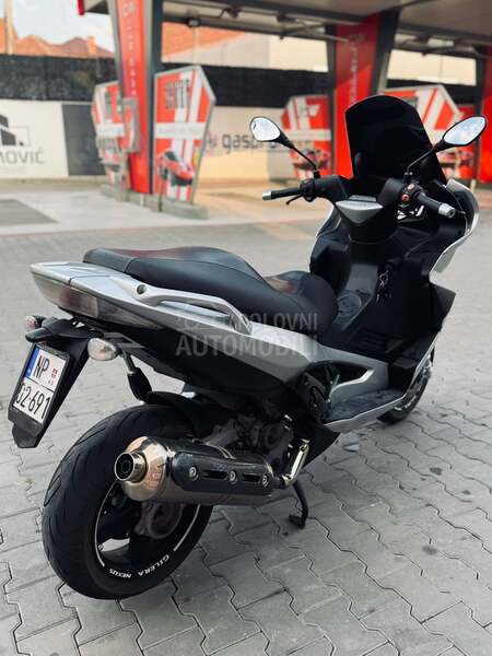 Gilera Nexus 500
