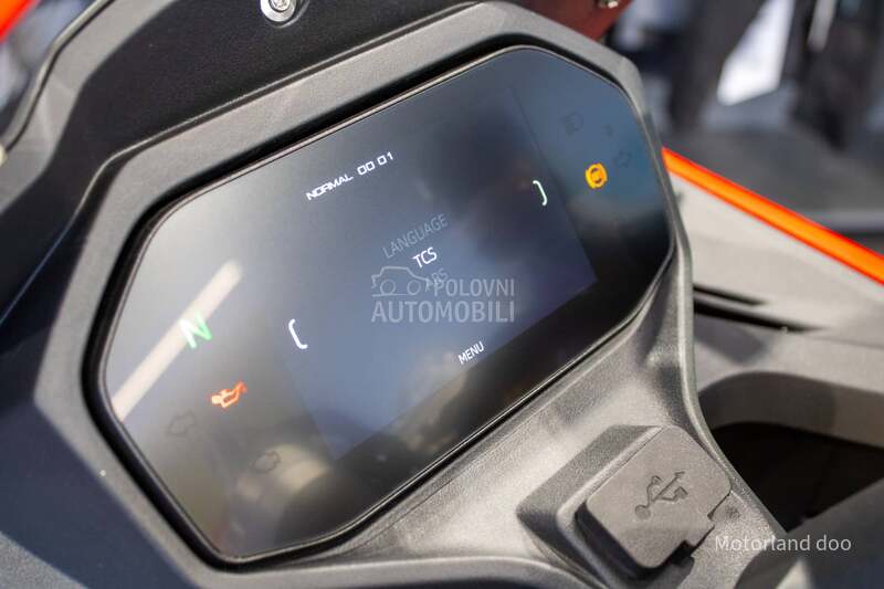 QJMOTOR SRK 600 RS A2