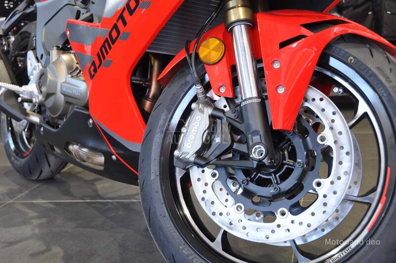 QJMOTOR SRK 600 RS A2
