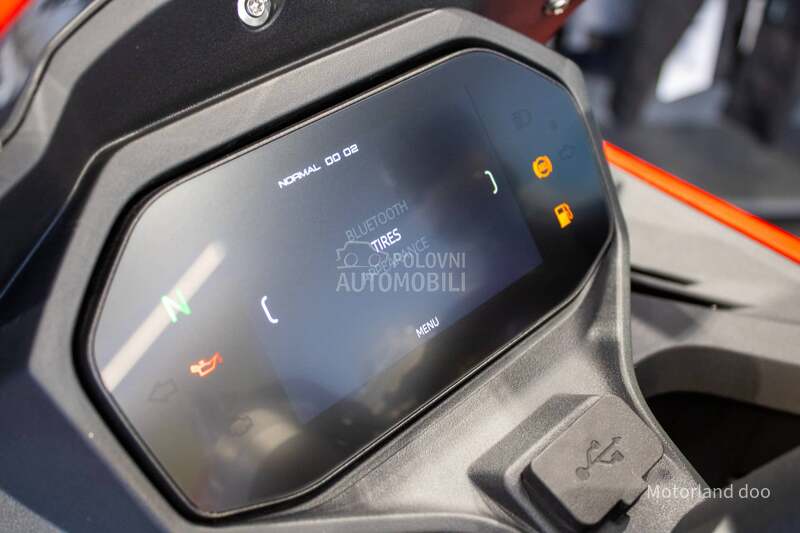 QJMOTOR SRK 600 RS A2