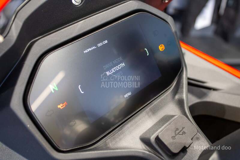 QJMOTOR SRK 600 RS A2