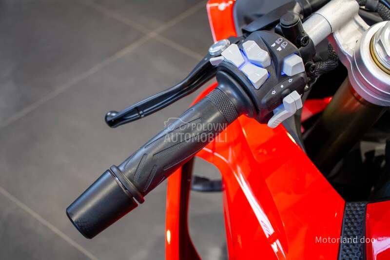 QJMOTOR SRK 600 RS A2