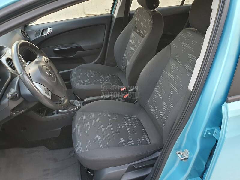 Opel Corsa D 1.2 NOVA