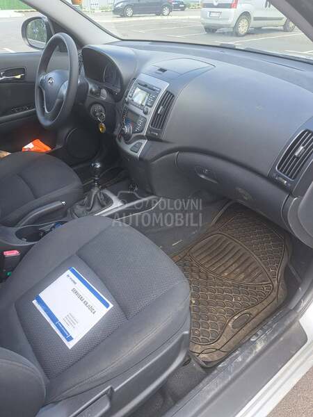 Hyundai i30 1.6 GLS FDI 30 DOHC
