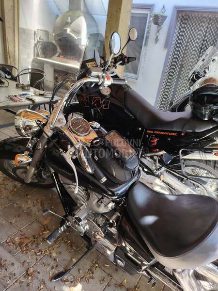 Honda VT750C Shadow Aero